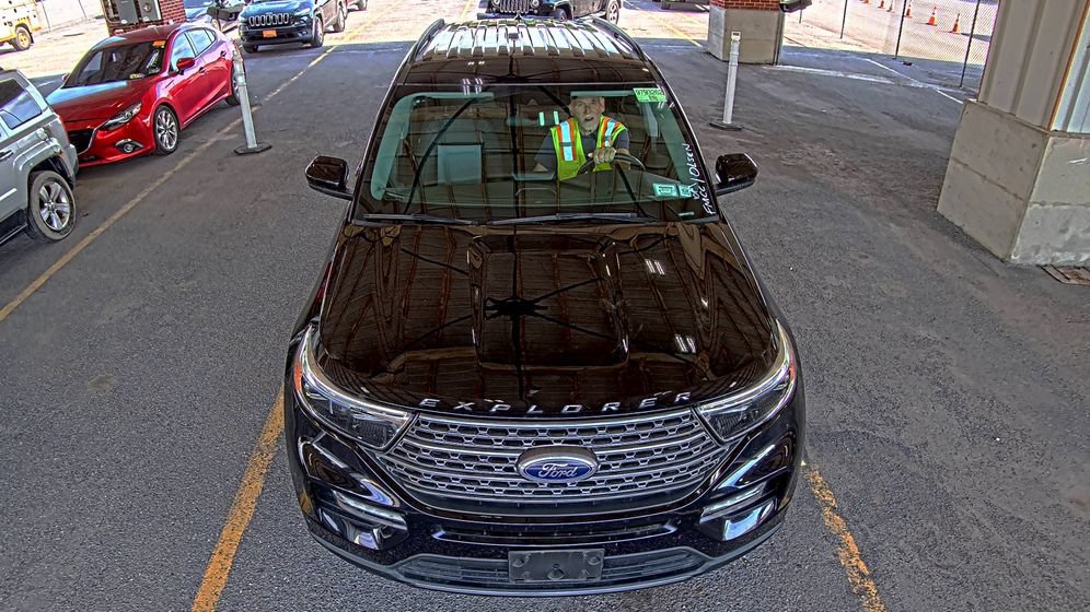 Used 2023 Ford Explorer XLT w/ Equipment Group 202A AWD/4WD image 2