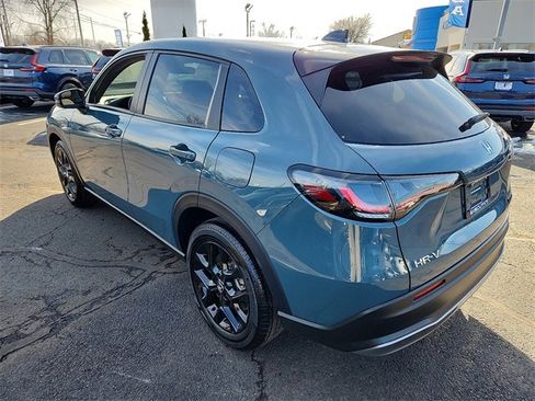 Used 2025 Honda HR-V Sport image 4