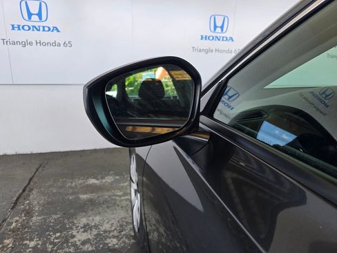 Used 2025 Honda Civic LX image 28