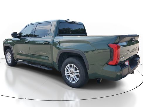 Used 2023 Toyota Tundra SR5 w/ SR5 Premium Package AWD/4WD image 4