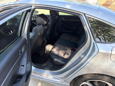 Used 2018 Honda Accord Sport image 10