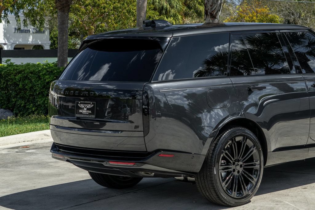 Used 2026 Land Rover Range Rover SE AWD/4WD image 7