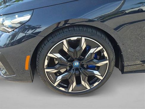 Certified 2024 BMW i5 eDrive40i w/ M Sport Package RWD image 24