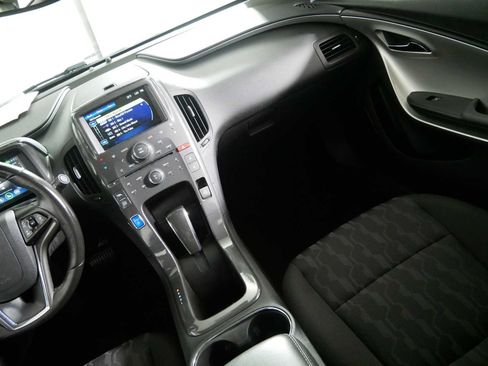 Used 2015 Chevrolet Volt w/ Enhanced Safety Package 1 FWD image 11