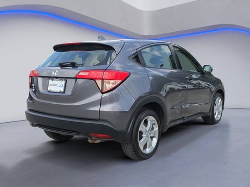 Used 2016 Honda HR-V LX image 6
