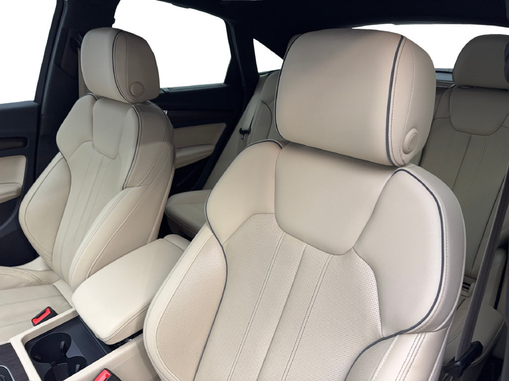 Used 2023 Audi Q5 2.0T Premium Plus w/ Premium Plus Package AWD/4WD image 30