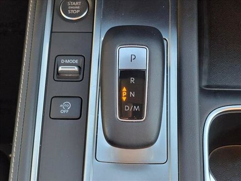 Used 2025 INFINITI QX60 Sensory w/ Vision Package AWD/4WD image 12
