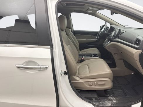 Used 2023 Honda Odyssey EX-L image 16