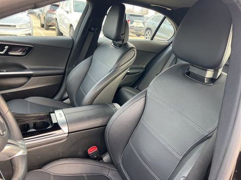 Used 2025 Mercedes-Benz C 300 4MATIC Sedan image 7