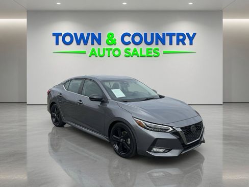 Used 2022 Nissan Sentra SR w/ SR Premium Package FWD image 8