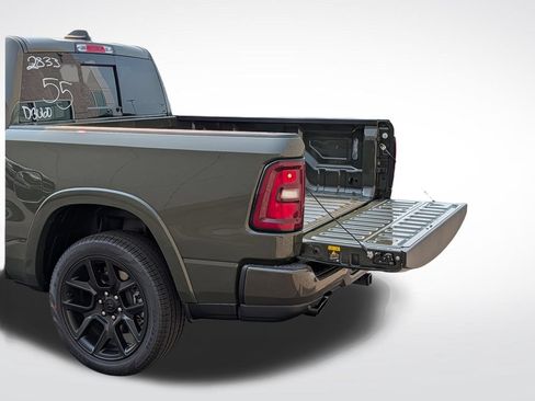 New 2026 RAM 1500 Laramie AWD/4WD image 7