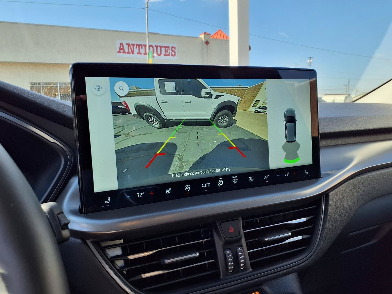 Used 2025 Ford Escape SE FWD image 5