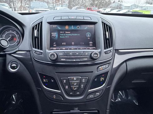 Used 2015 Buick Regal Premium image 12
