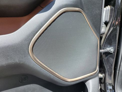 Used 2019 RAM 1500 Limited RWD image 19