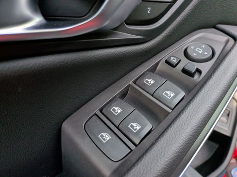 Used 2023 BMW 330i Sedan w/ M Sport Package image 27