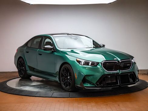 Used 2026 BMW M5 w/ Carbon Package image 5