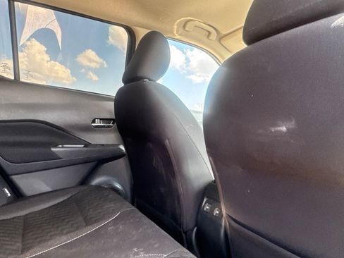 Certified 2023 Nissan Kicks SV FWD image 32
