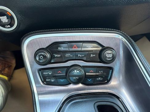 Used 2018 Dodge Challenger GT w/ Blacktop Package AWD/4WD image 21