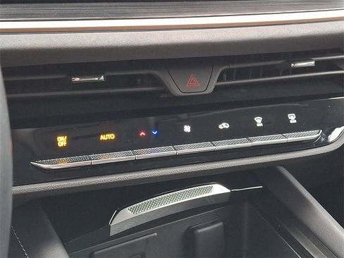 Certified 2025 Buick Envision Sport Touring image 16