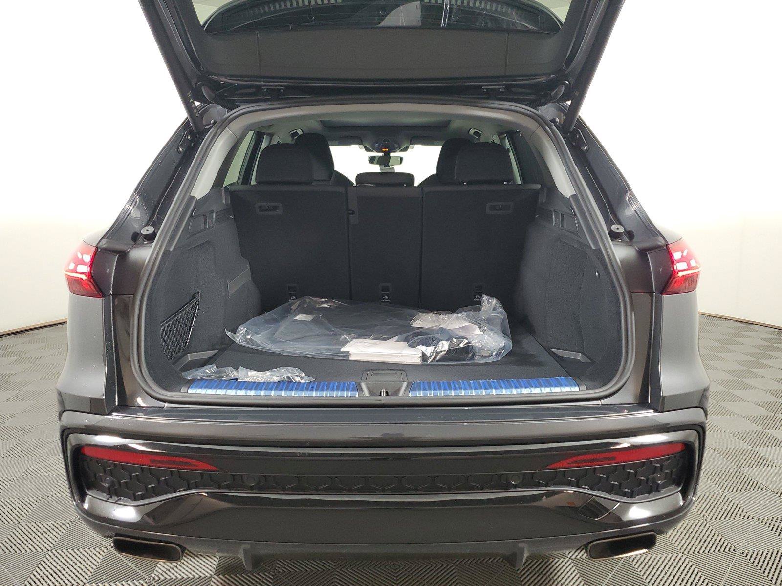 New 2026 Audi Q5 Premium Plus AWD/4WD image 9