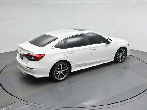 Used 2024 Honda Civic Touring image 40