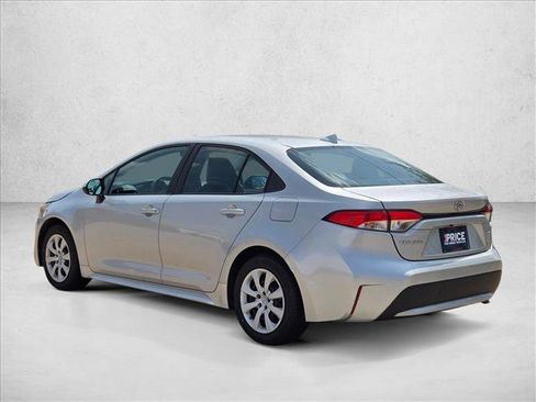 Used 2021 Toyota Corolla LE FWD image 8