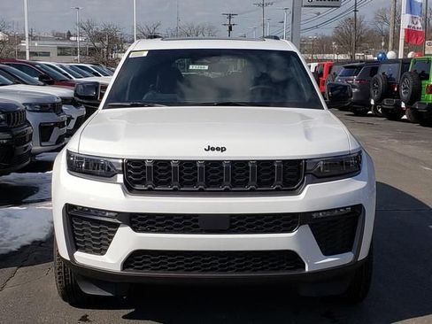 New 2026 Jeep Grand Cherokee L Limited w/ Limited Altitude Package AWD/4WD image 5