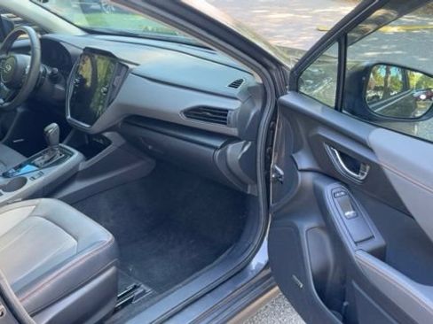 Used 2024 Subaru Crosstrek 2.5i Limited w/ Crosstrek Mirror Package AWD/4WD image 10
