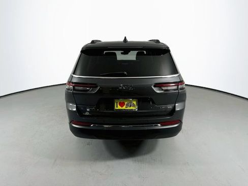 Used 2023 Jeep Grand Cherokee L Limited AWD/4WD image 8