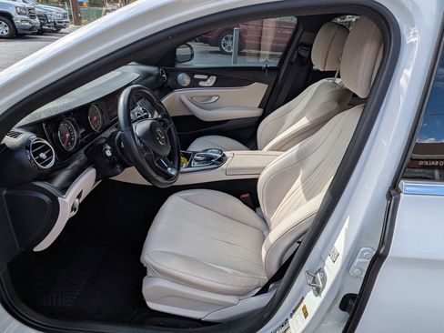 Used 2017 Mercedes-Benz E 300 4MATIC image 13
