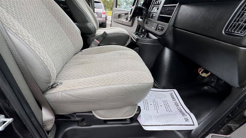 Used 2015 Chevrolet Express 2500 LS RWD image 33
