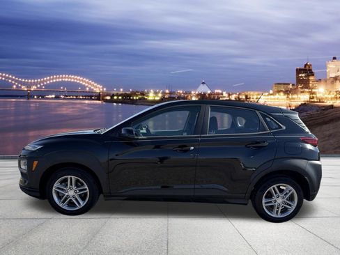 Used 2018 Hyundai Kona SE image 2