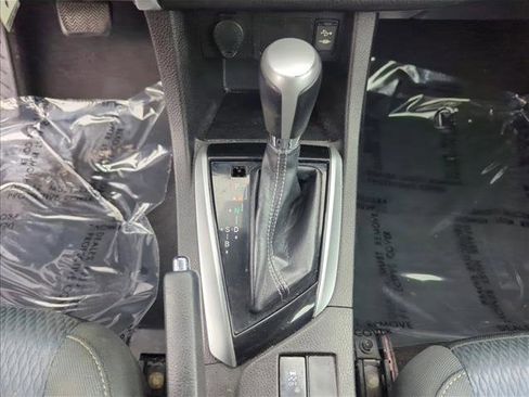 Used 2017 Toyota Corolla LE FWD image 14