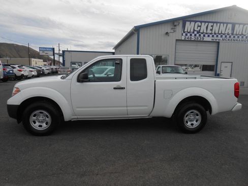 Used 2018 Nissan Frontier S image 6