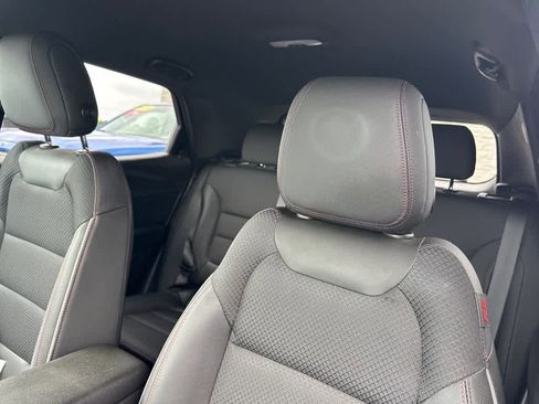 Used 2023 Chevrolet TrailBlazer RS w/ Driver Confidence Package image 16