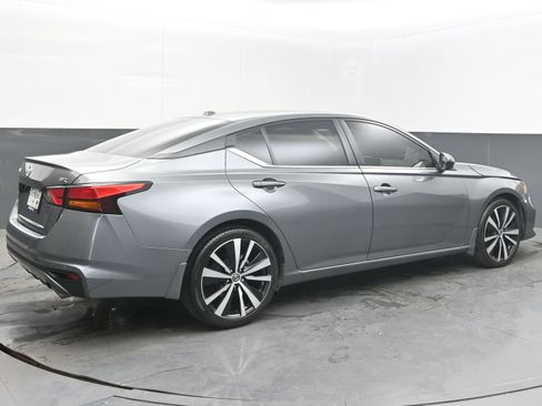 Used 2022 Nissan Altima 2.5 SR image 7
