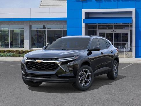New 2026 Chevrolet Trax LT w/ LT Convenience Package FWD image 6