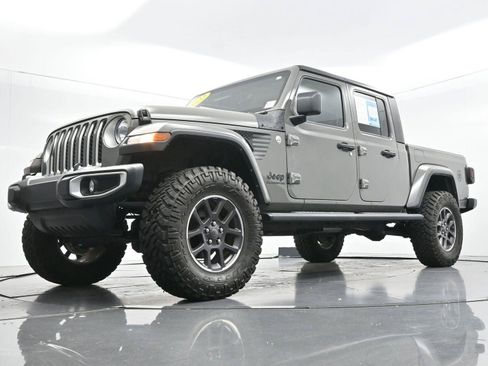 Used 2022 Jeep Gladiator Overland w/ Popular Equipment Package AWD/4WD image 39