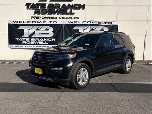 Used 2023 Ford Explorer XLT w/ Equipment Group 202A image 3