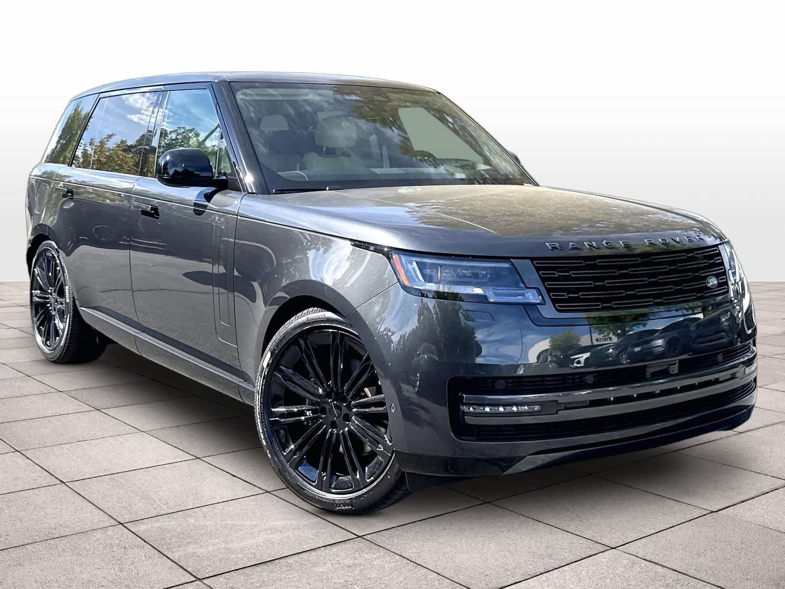 New 2026 Land Rover Range Rover Long Wheelbase SE AWD/4WD image 2