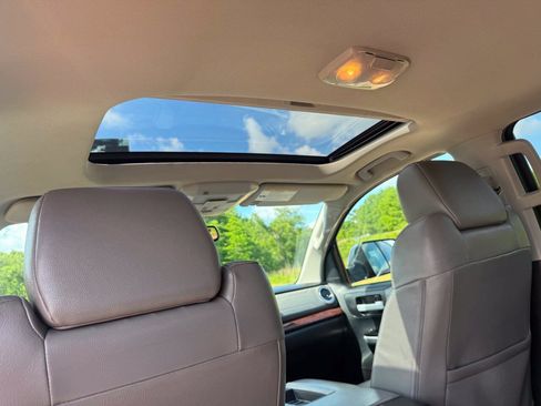 Used 2017 Toyota Tundra Limited RWD image 9