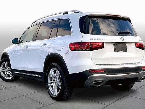 Used 2020 Mercedes-Benz GLB 250 4MATIC w/ Premium Package image 11