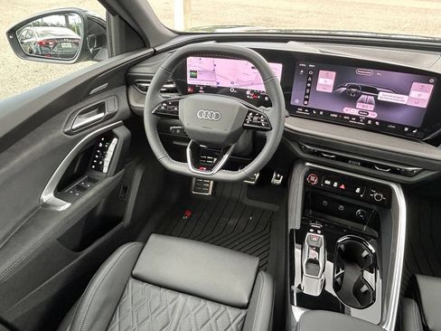 New 2026 Audi SQ5 Premium Plus AWD/4WD image 9