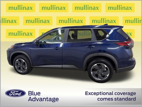 Used 2024 Nissan Rogue SV FWD image 11