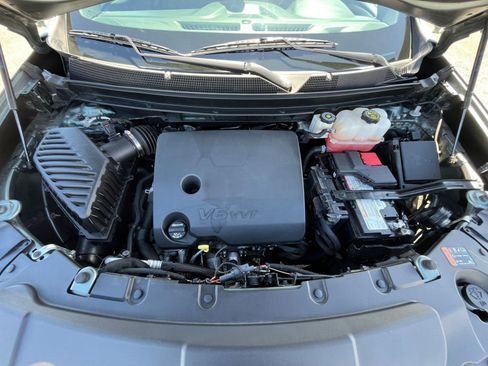 Used 2023 Chevrolet Traverse LT image 33