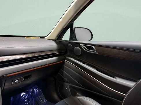 Used 2025 Genesis GV80 3.5T Advanced image 13