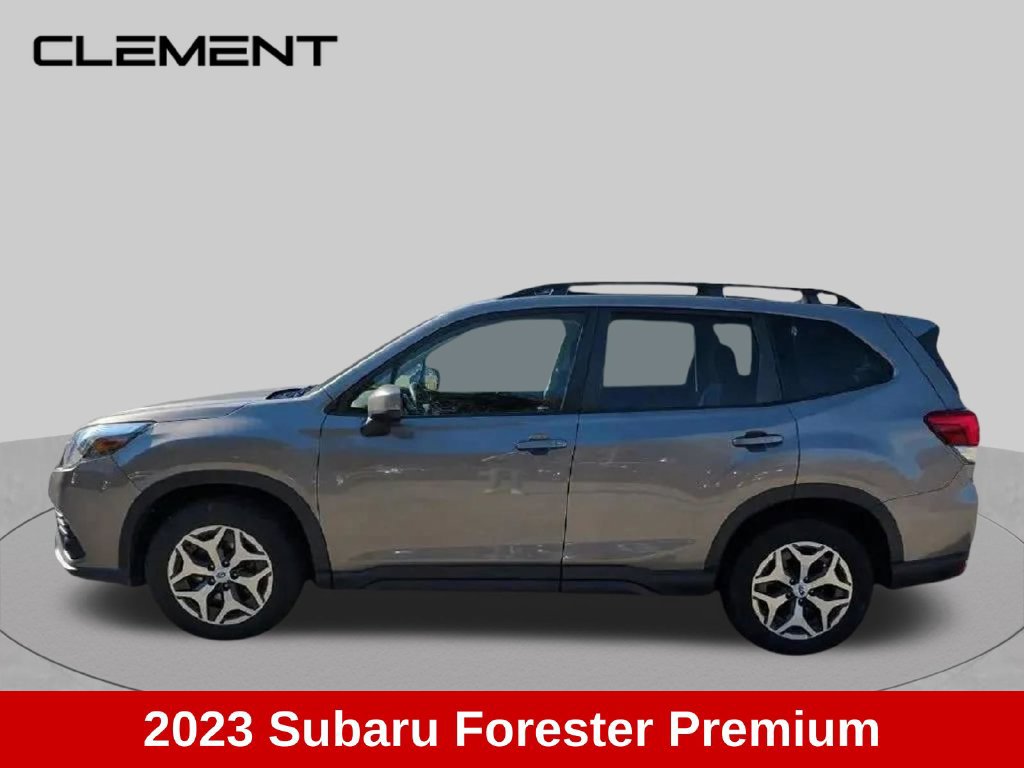 Used 2023 Subaru Forester Premium AWD/4WD image 5