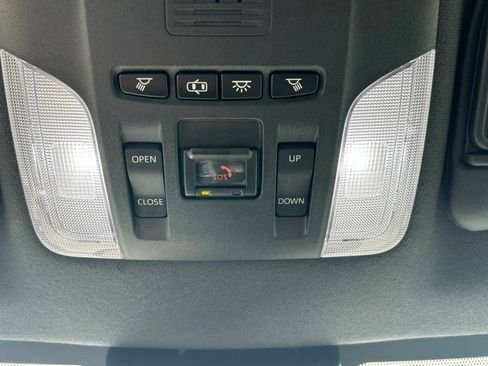 Used 2022 Toyota Corolla XSE FWD image 18