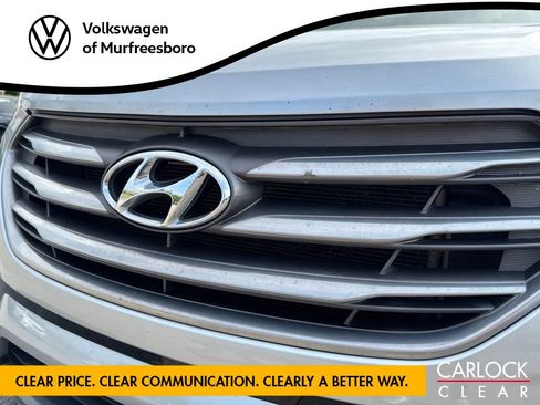 Used 2017 Hyundai Santa Fe Sport FWD image 11