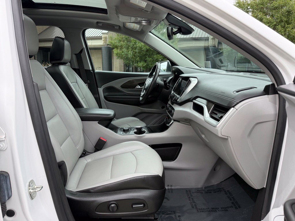 Used 2022 GMC Terrain SLT w/ Infotainment Package II AWD/4WD image 22